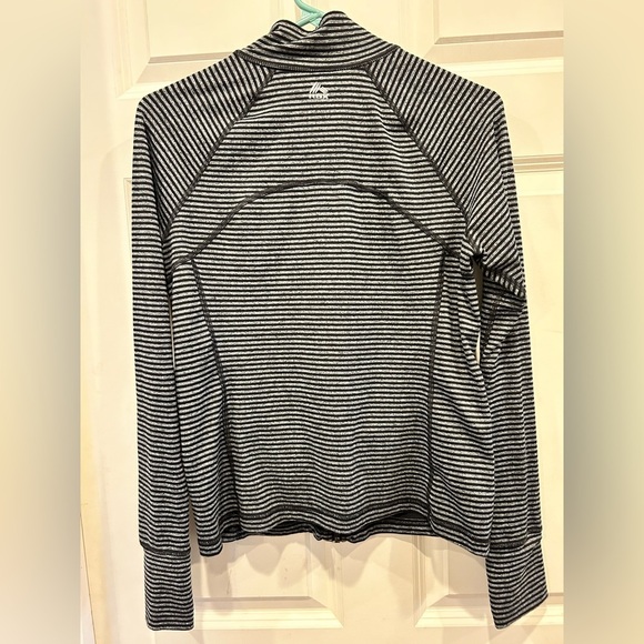RBX Black and Gray Zip Up Jacket Pockets Activewear size Small - Picture 4 of 4